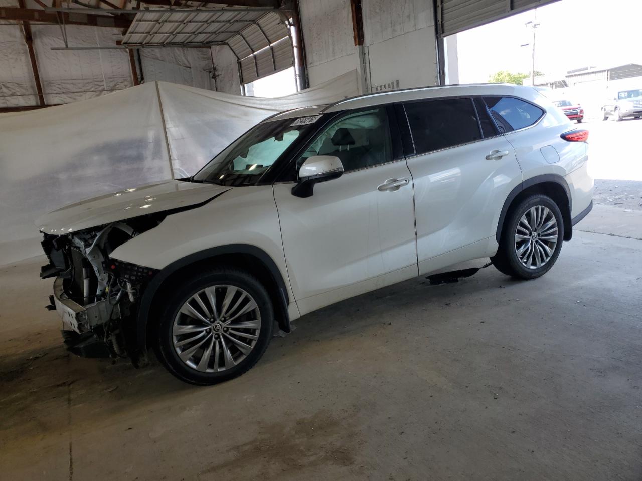 TOYOTA HIGHLANDER PLATINUM