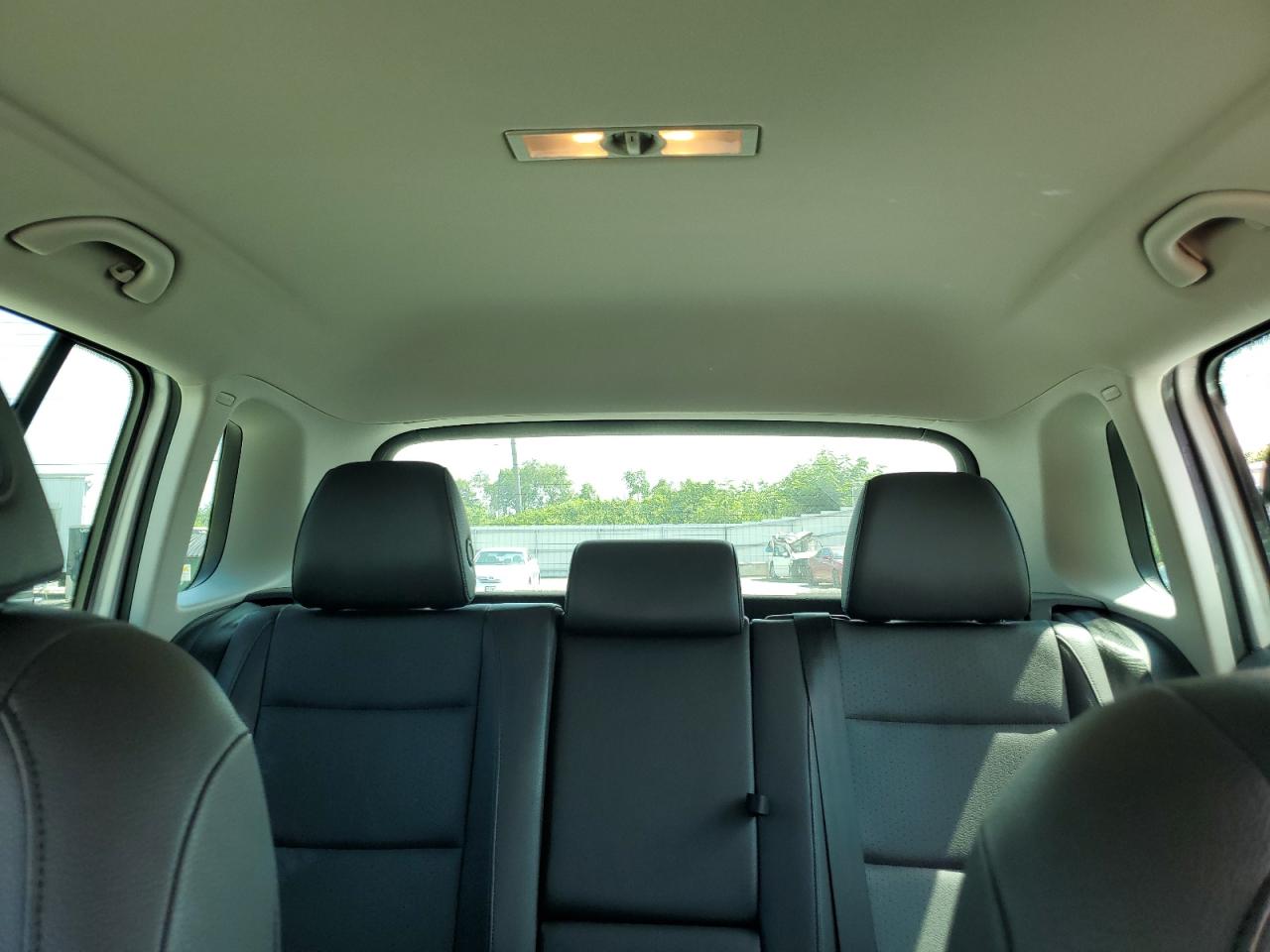 Volkswagen Tiguan s 2014