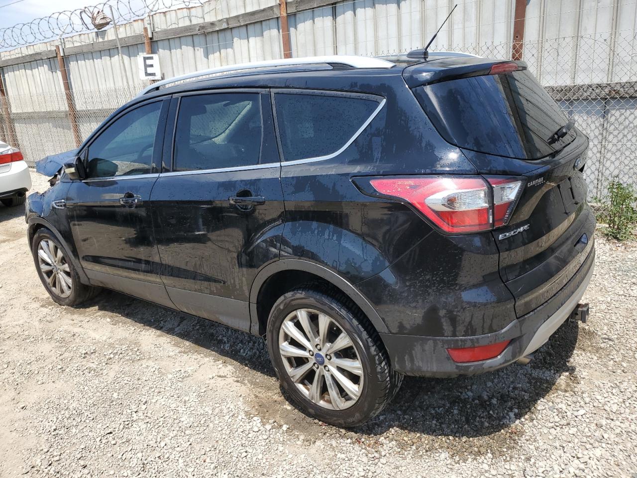 FORD ESCAPE TITANIUM