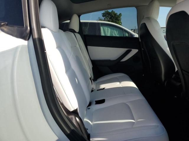 2020 TESLA MODEL Y 5YJYGDEE7LF027633