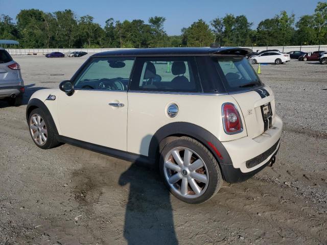 MINI COOPER S 2010 white  gas WMWMF7C54ATX43662 photo #3