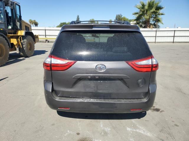 2017 TOYOTA SIENNA LE 5TDKZ3DC0HS815828