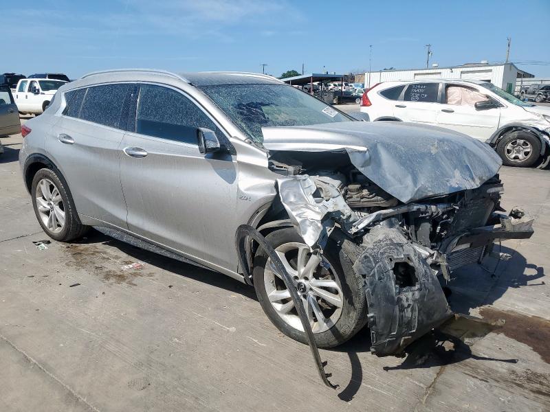 2017 INFINITI QX30 BASE SJKCH5CP7HA031244