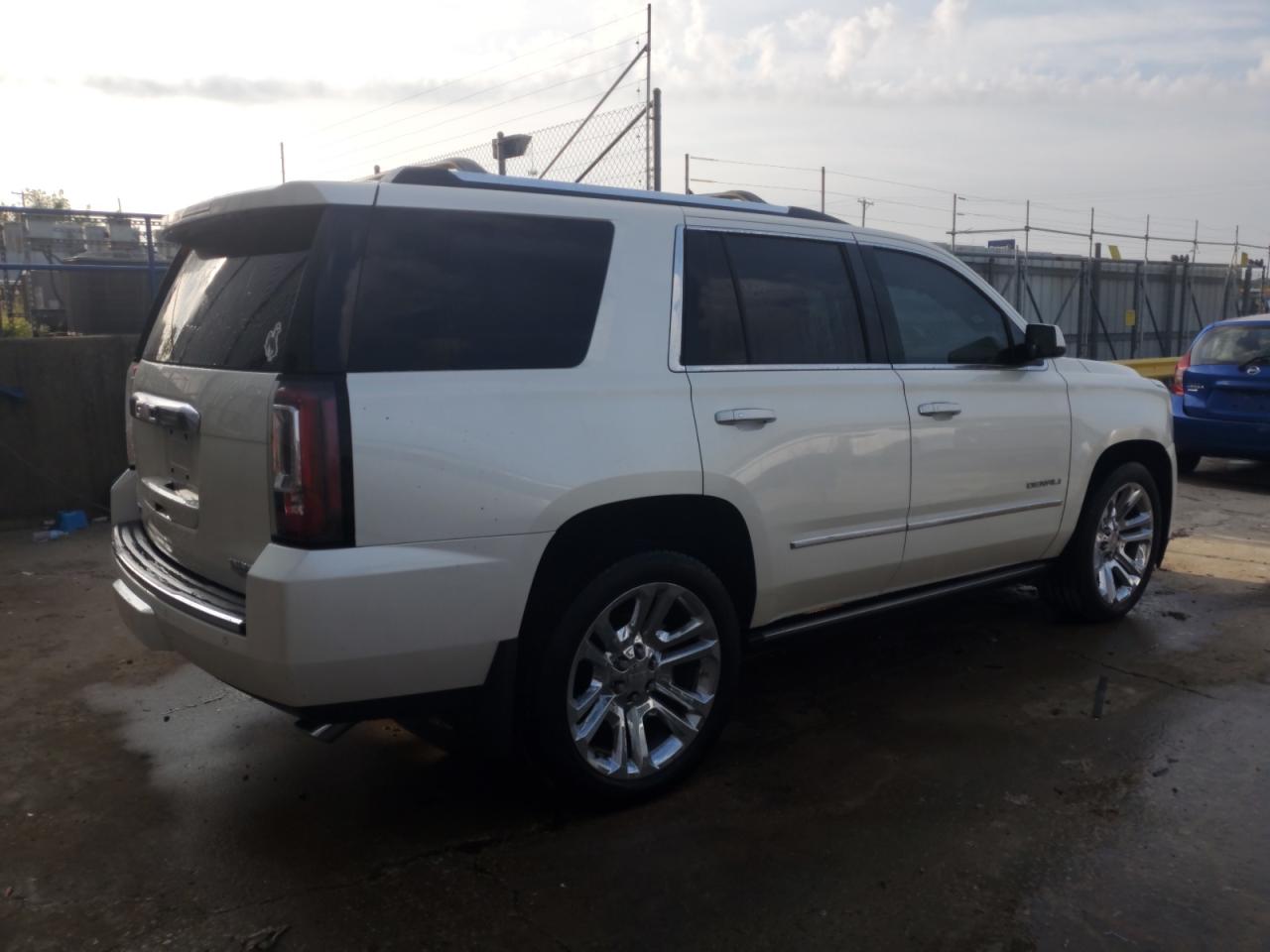 GMC YUKON DENALI