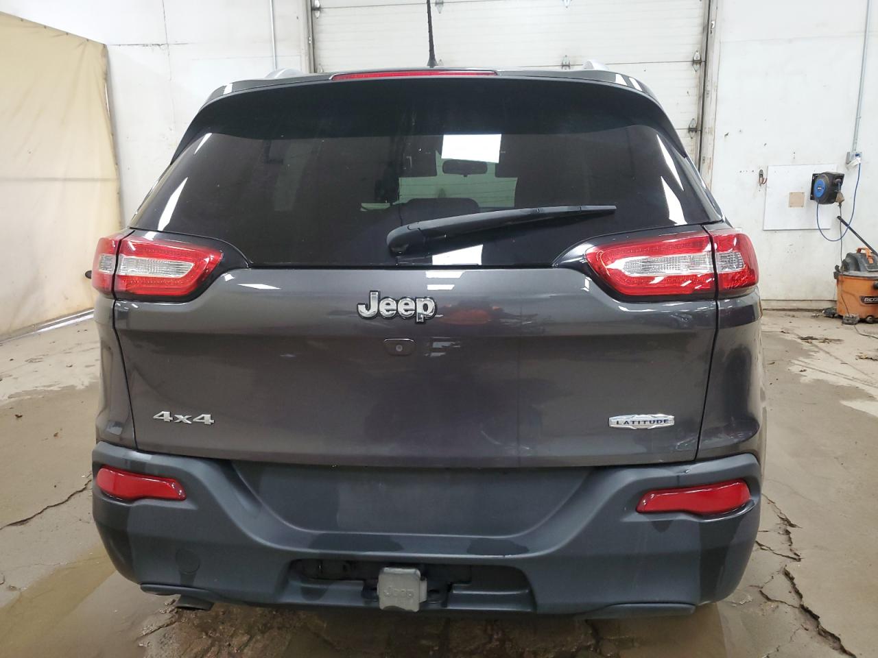JEEP GRAND CHEROKEE LATITUDE