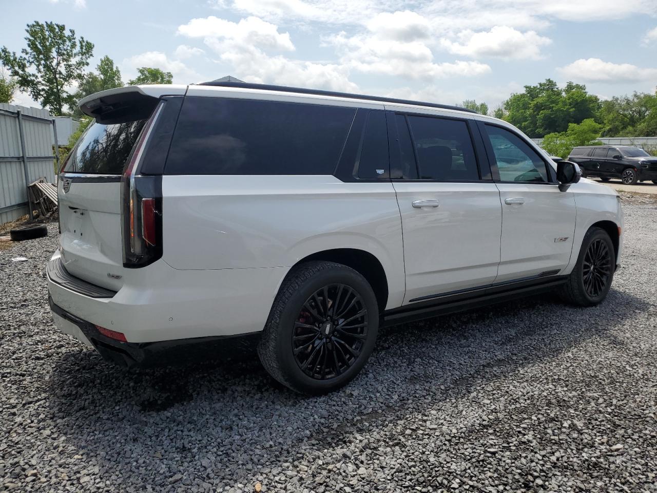 CADILLAC ESCALADE ESV SPORT