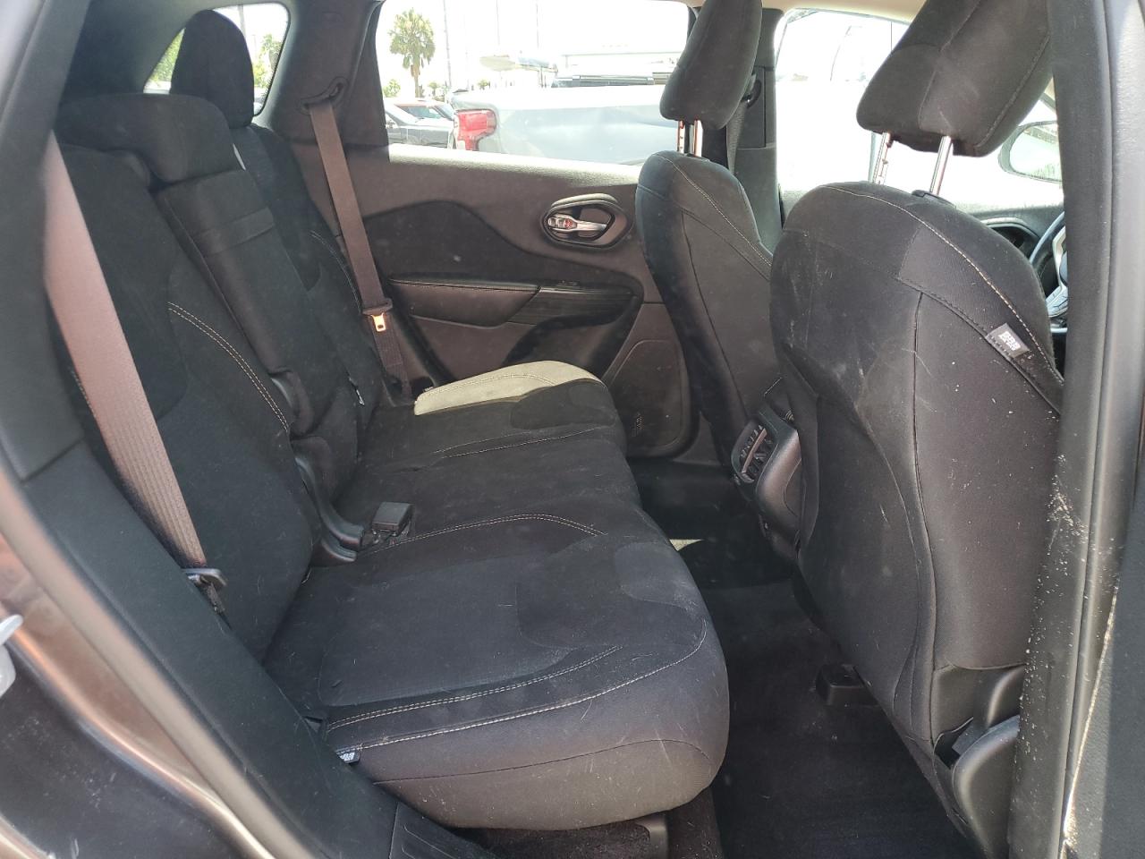 JEEP GRAND CHEROKEE LATITUDE