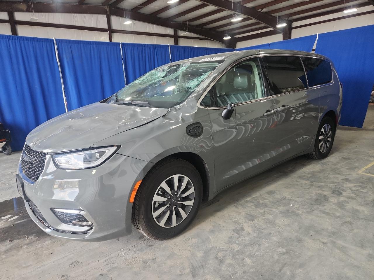 CHRYSLER PACIFICA HYBRID TOURING L