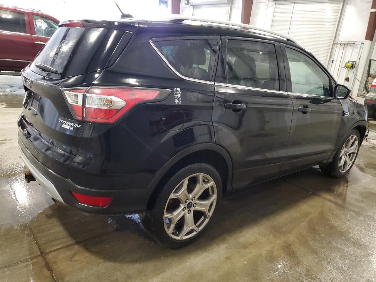FORD ESCAPE TITANIUM