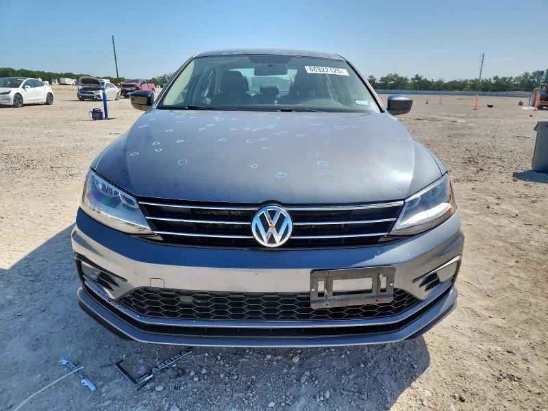 2018 VOLKSWAGEN JETTA SE 3VWDB7AJ1JM205432