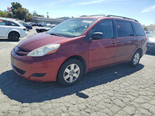 TOYOTA SIENNA CE