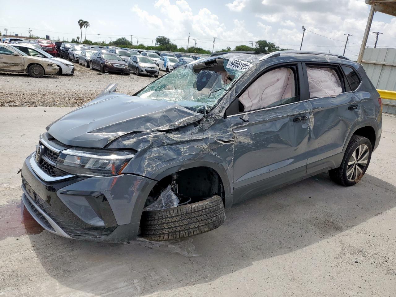 VOLKSWAGEN TAOS SE