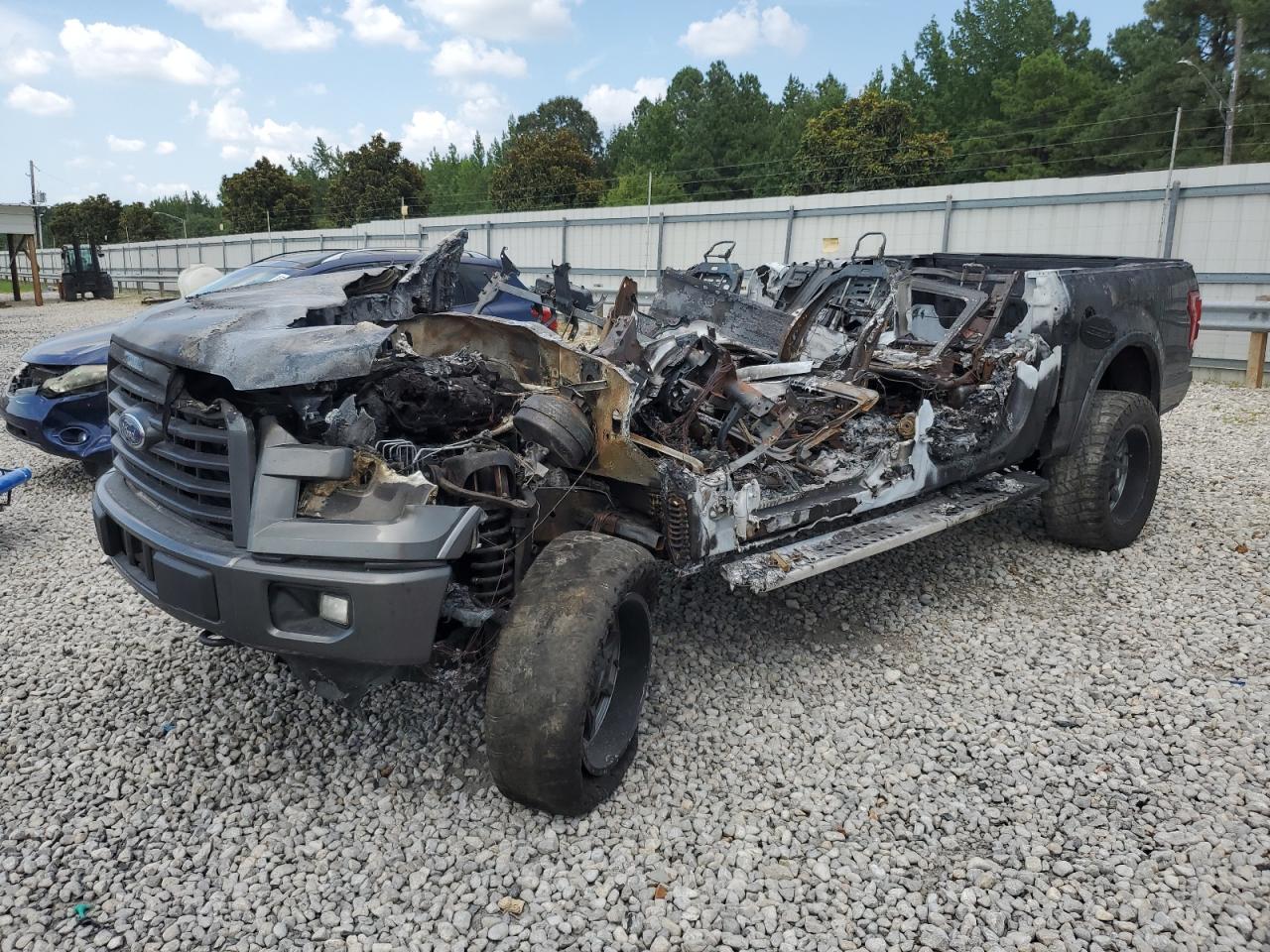 FORD F-150 SUPERCREW