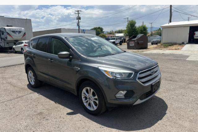 2017 FORD ESCAPE SE - 1FMCU9GD3HUB58184