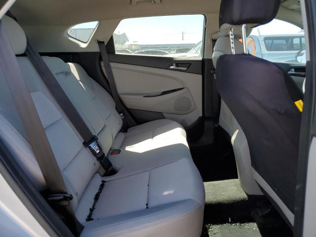 2017 HYUNDAI TUCSON SE - KM8J23A40HU558772