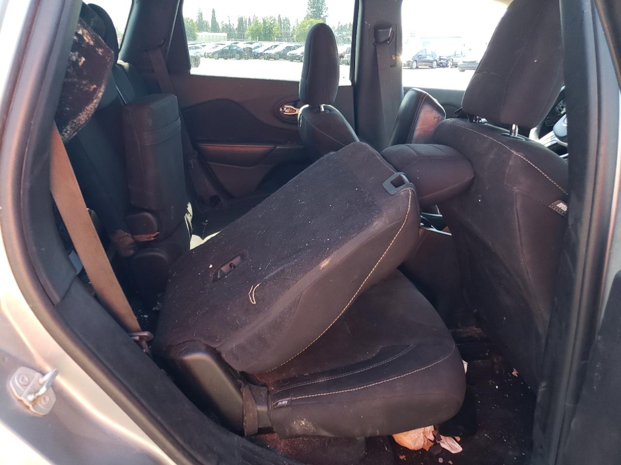 JEEP GRAND CHEROKEE LATITUDE