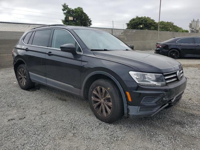 2018 VOLKSWAGEN TIGUAN SE 3VV3B7AXXJM209824