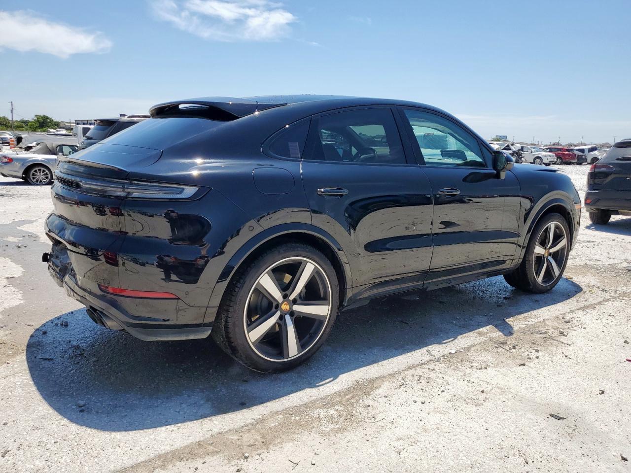 PORSCHE CAYENNE COUPE