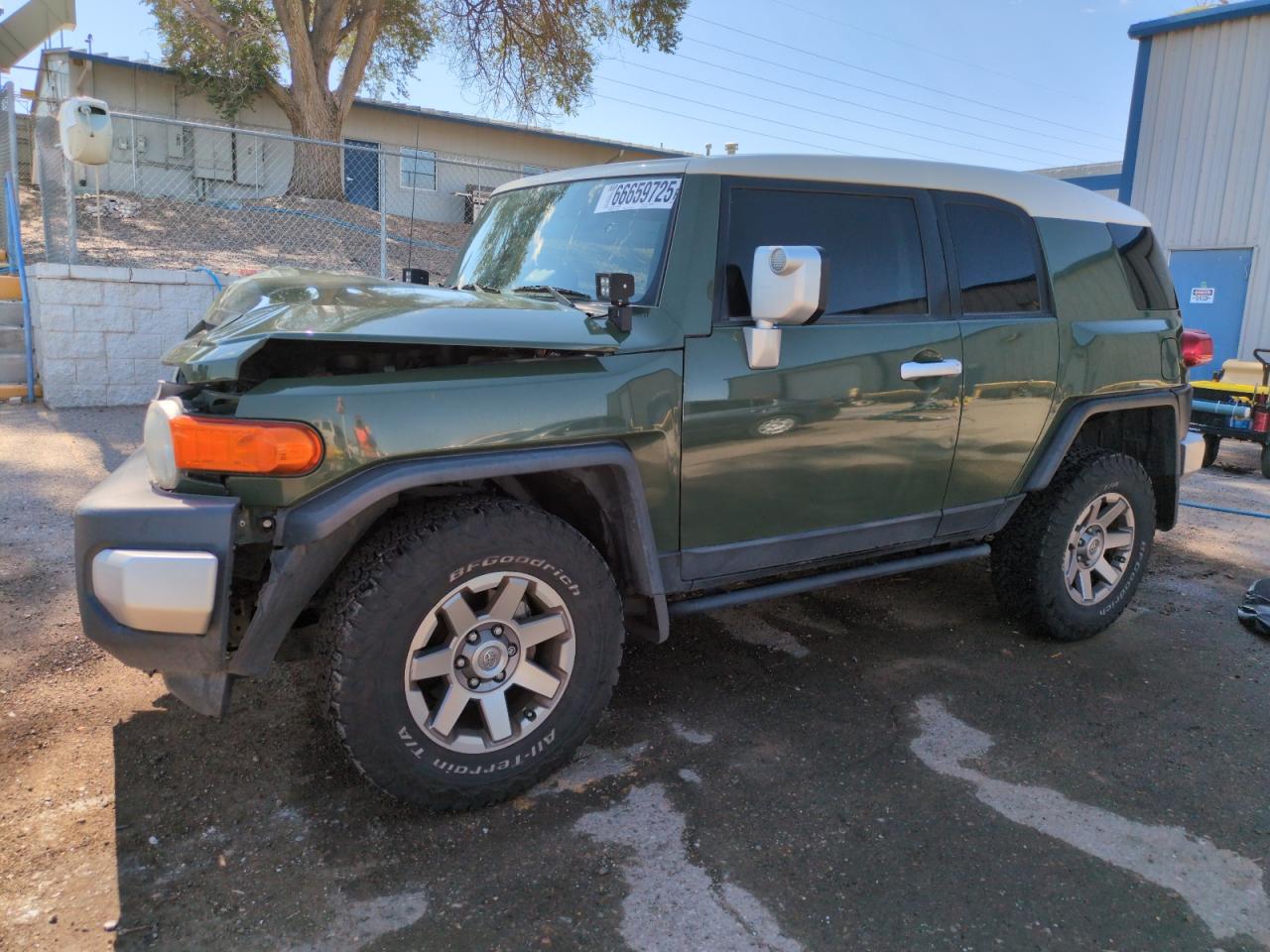 TOYOTA FJ CRUISER