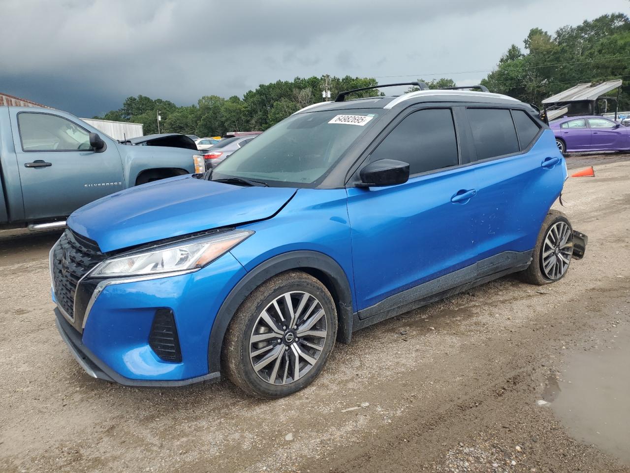 NISSAN KICKS SV