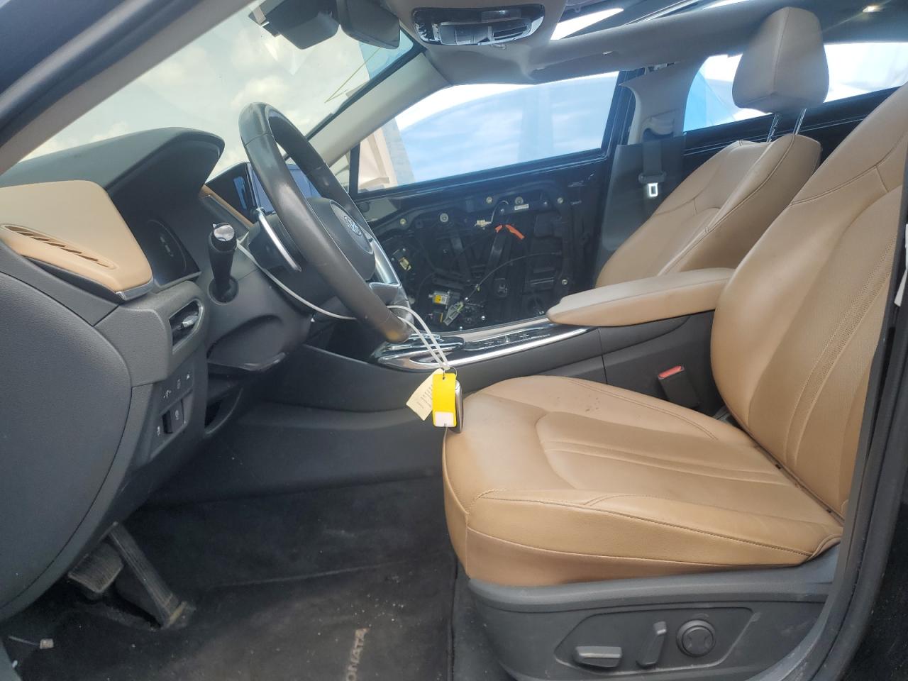 HYUNDAI SONATA HYBRID