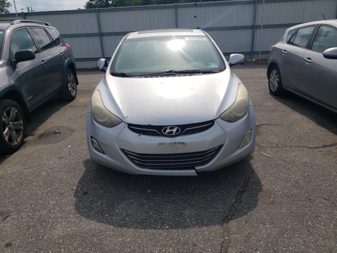 Hyundai Elantra gl 2013
