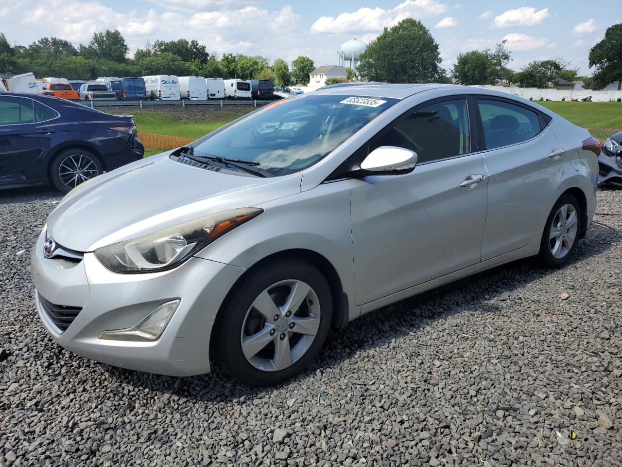 HYUNDAI ELANTRA SE