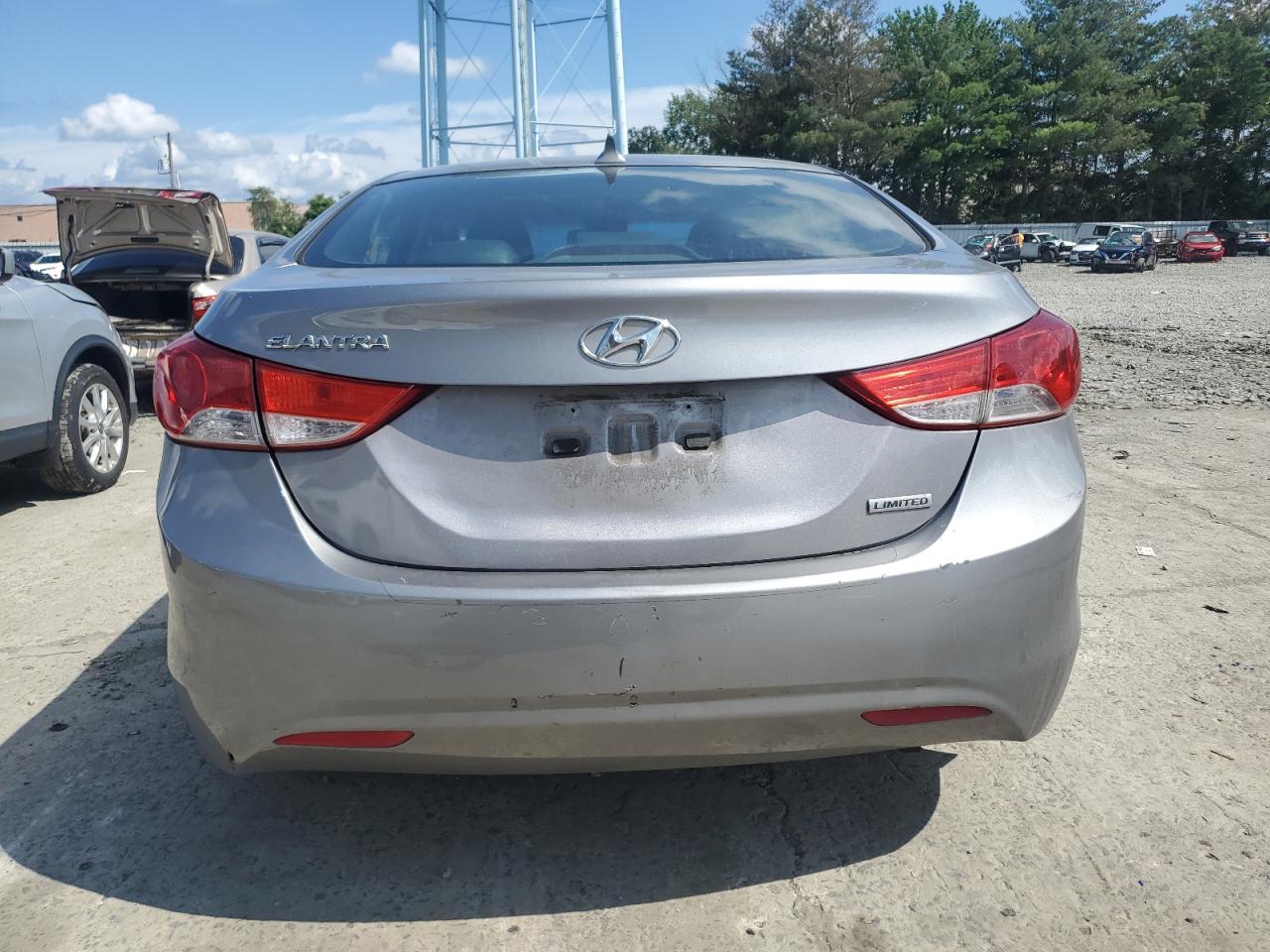 HYUNDAI ELANTRA GLS