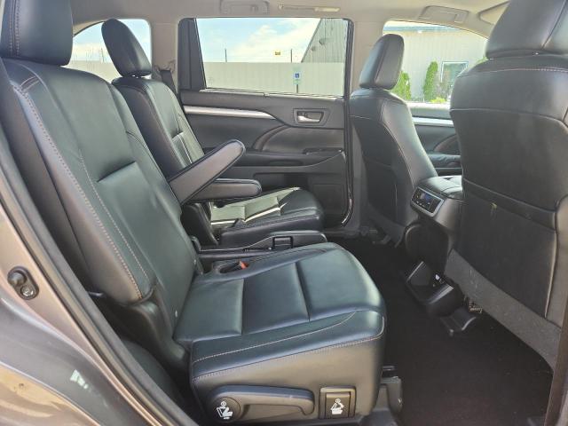 2016 TOYOTA HIGHLANDER - 5TDJKRFHXGS292070