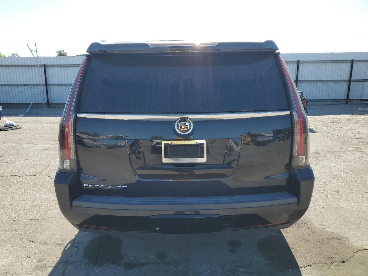 CADILLAC ESCALADE ESV PREMIUM