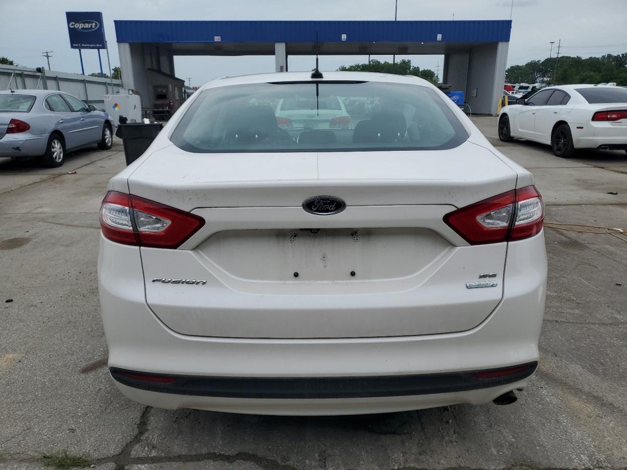 FORD FUSION SE