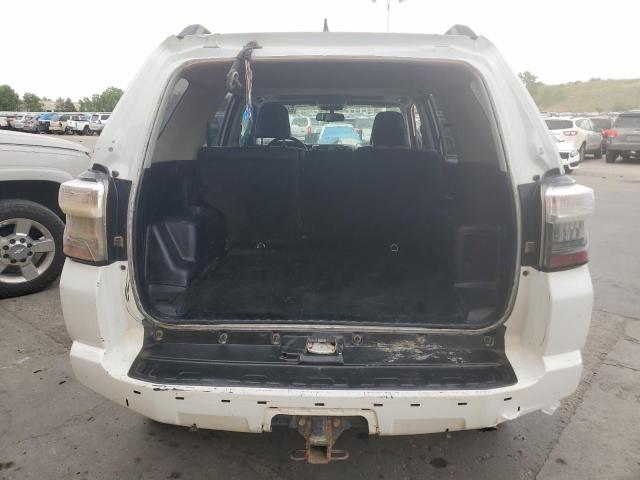 2018 TOYOTA 4RUNNER SR - JTEBU5JR1J5580513
