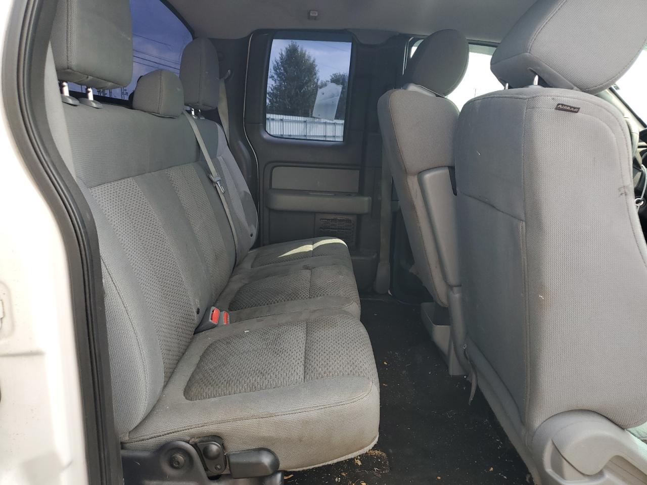 FORD F-150 SUPER CAB