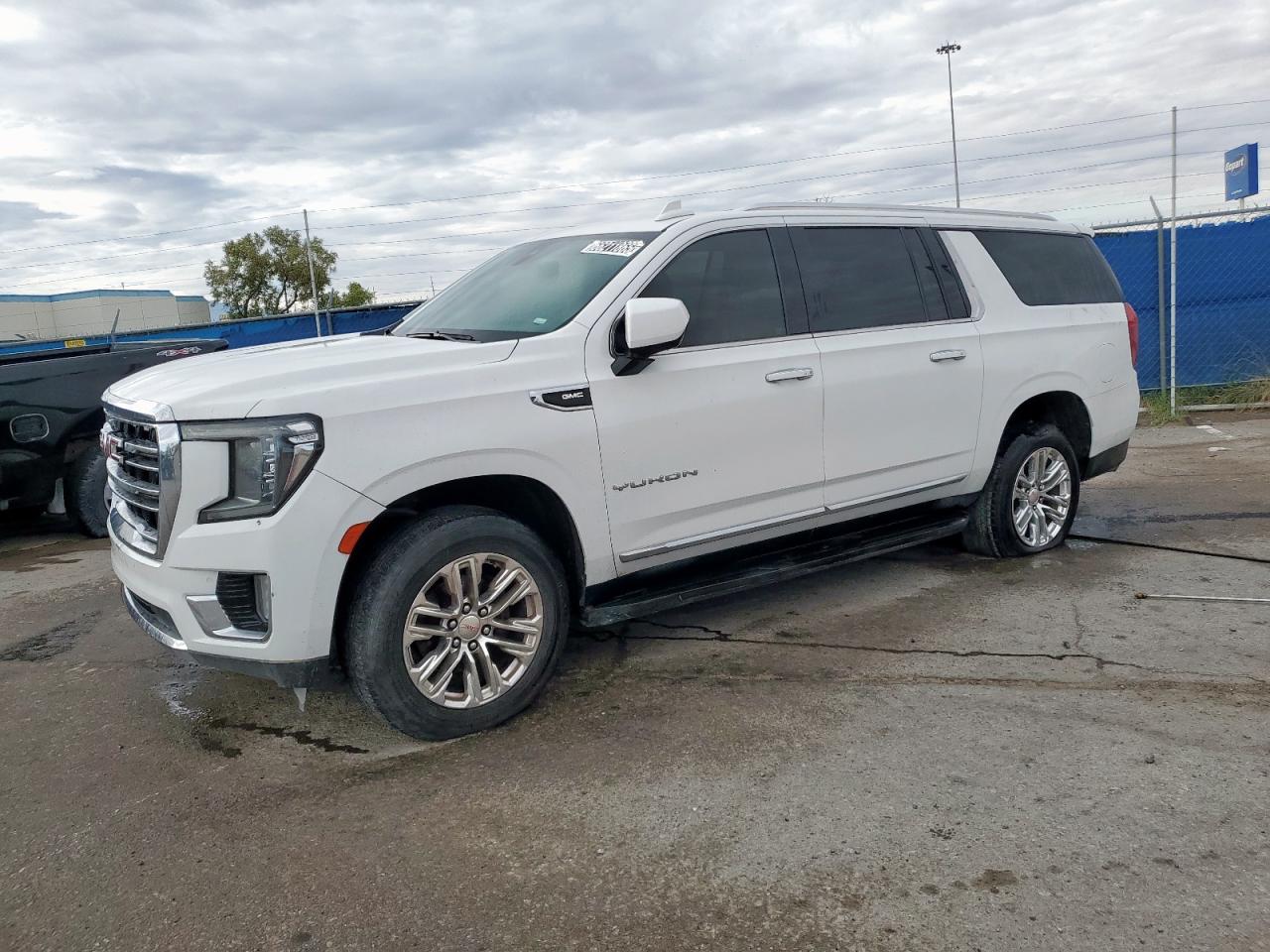 GMC YUKON C1500 SLT