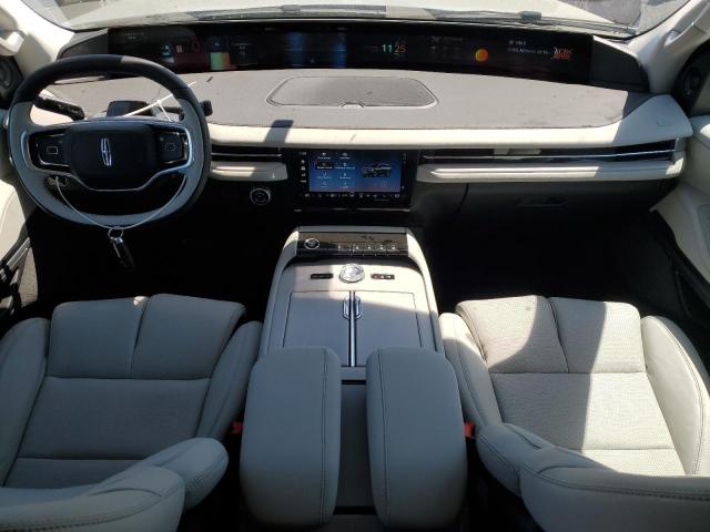 2025 LINCOLN NAVIGATOR 5LMJJ2LG3SEL03214