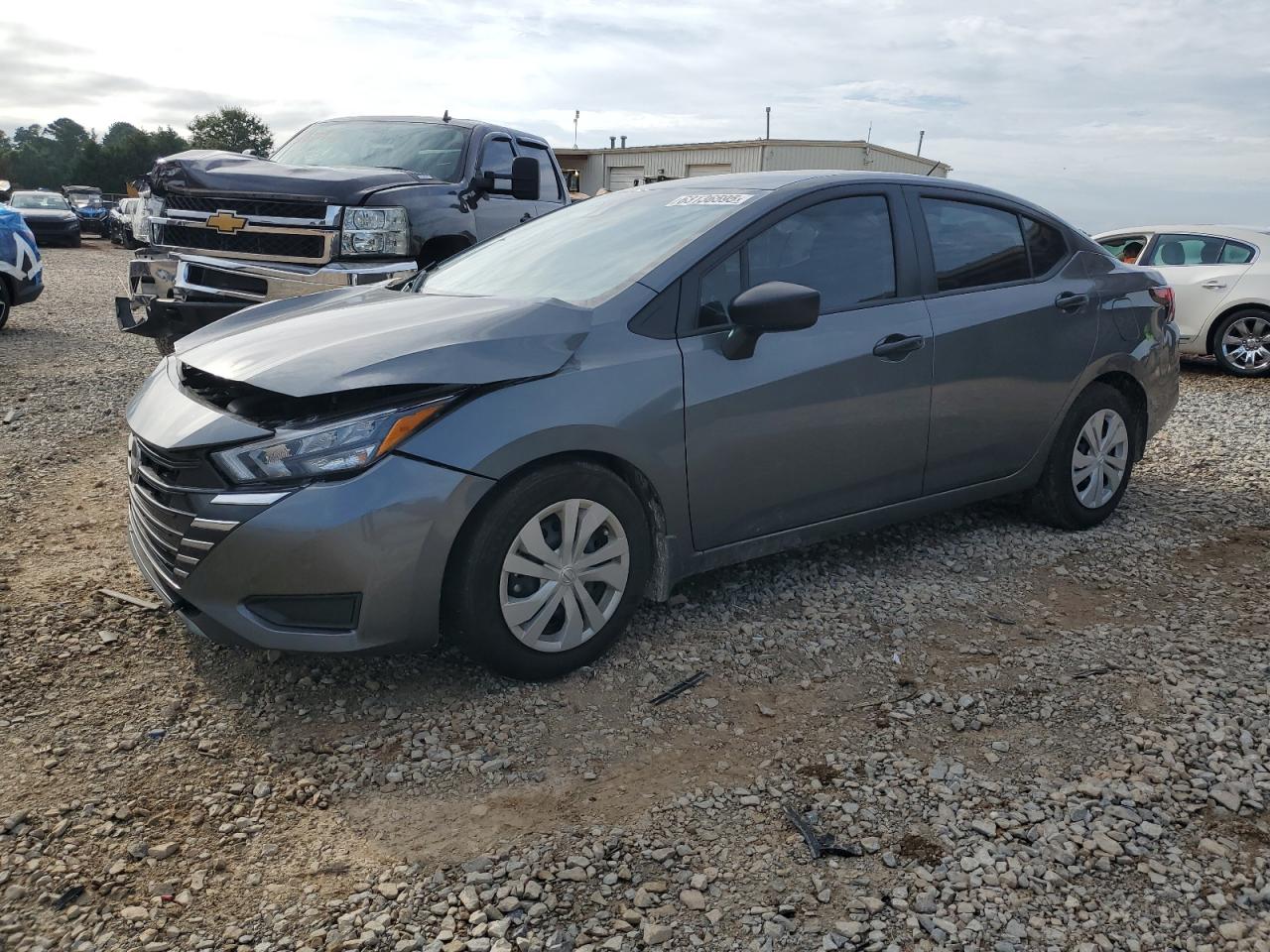NISSAN VERSA S