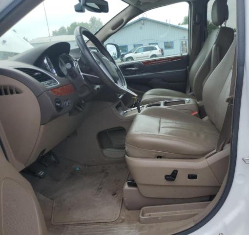 2015 CHRYSLER TOWN & COU - 2C4RC1CG9FR590937