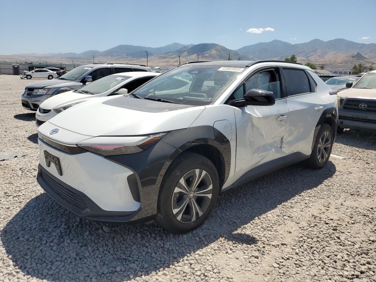 TOYOTA BZ4X XLE