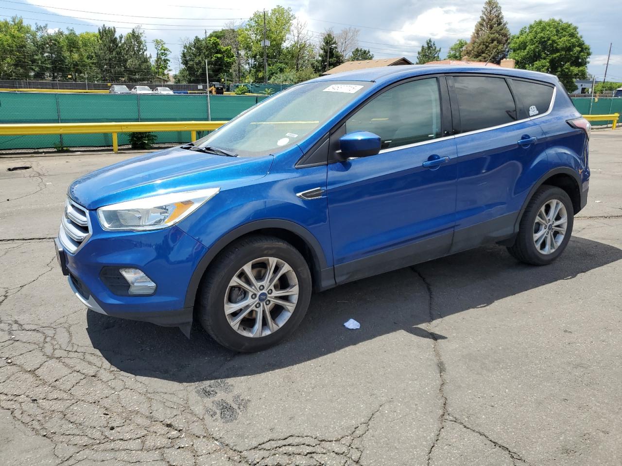 FORD ESCAPE SE