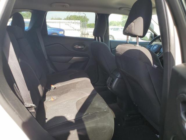 2019 JEEP CHEROKEE LATITUDE 1C4PJLCB4KD241677