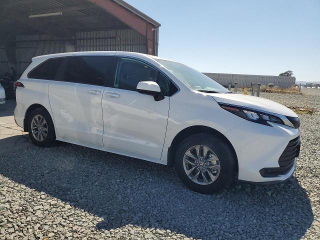 2024 TOYOTA SIENNA LE 5TDKRKEC0RS220925
