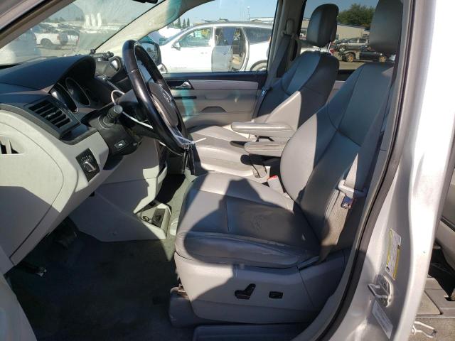 2011 VOLKSWAGEN ROUTAN SE - 2V4RW3DG3BR766608