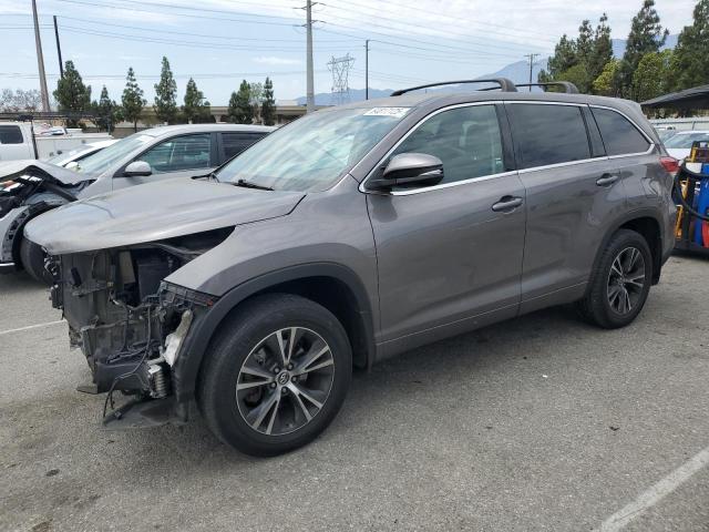 2017 TOYOTA HIGHLANDER LE 5TDZZRFH9HS228649