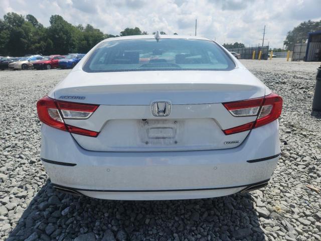2018 HONDA ACCORD TOU 1HGCV1F94JA105938