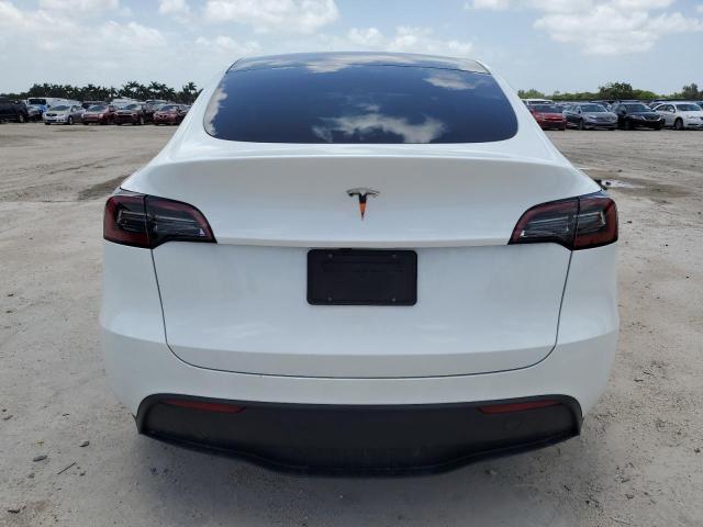 2024 TESLA MODEL Y 7SAYGDED3RF046831