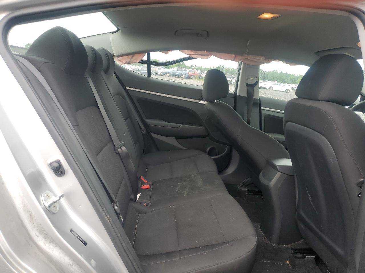 Hyundai Elantra se 2020