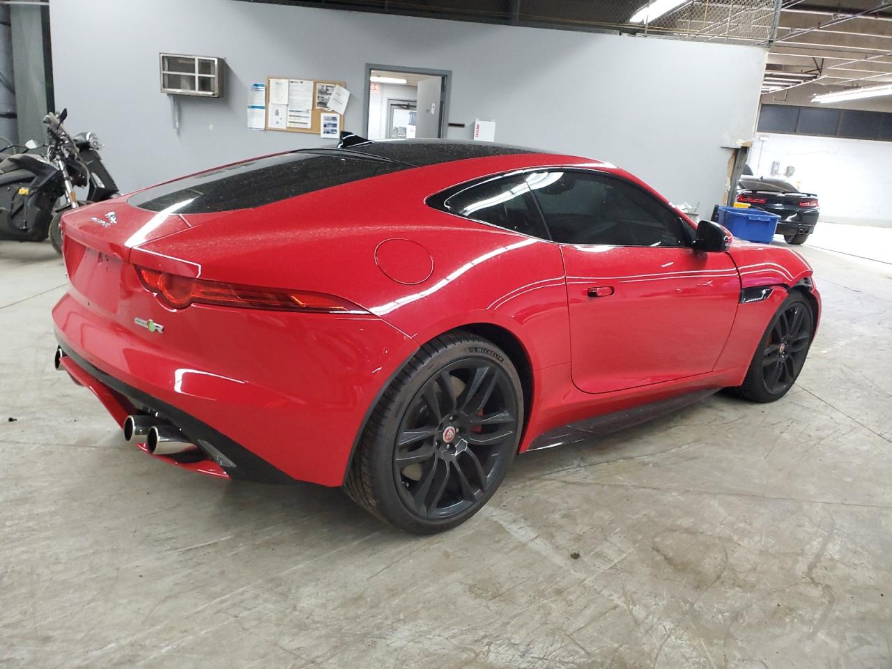 JAGUAR F-TYPE R