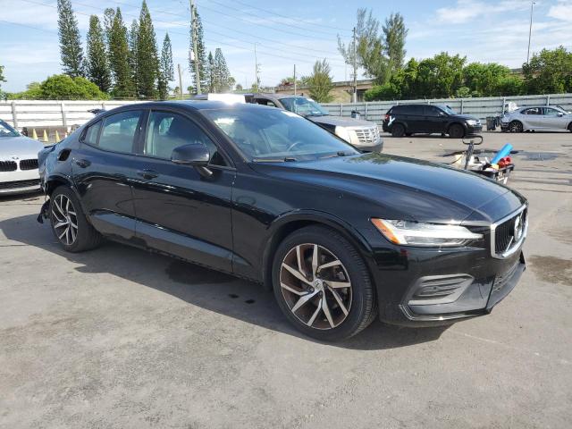 2019 VOLVO S60 T5 MOM 7JR102FK2KG011103