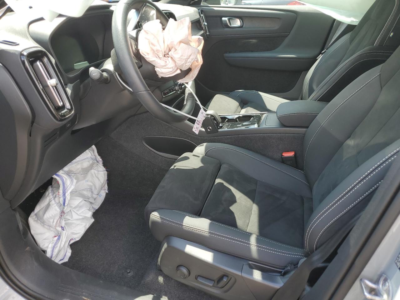 VOLVO XC40 RECHARGE PLUS