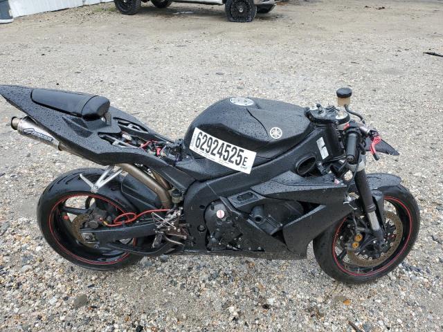 YAMAHA YZFR1